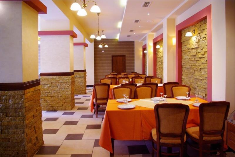 Hotel Spa Cazino Monteoru Sărata-Monteoru エクステリア 写真
