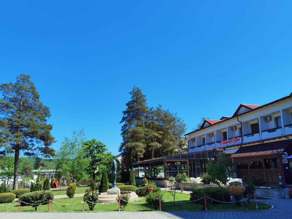 Hotel Spa Cazino Monteoru Sărata-Monteoru エクステリア 写真