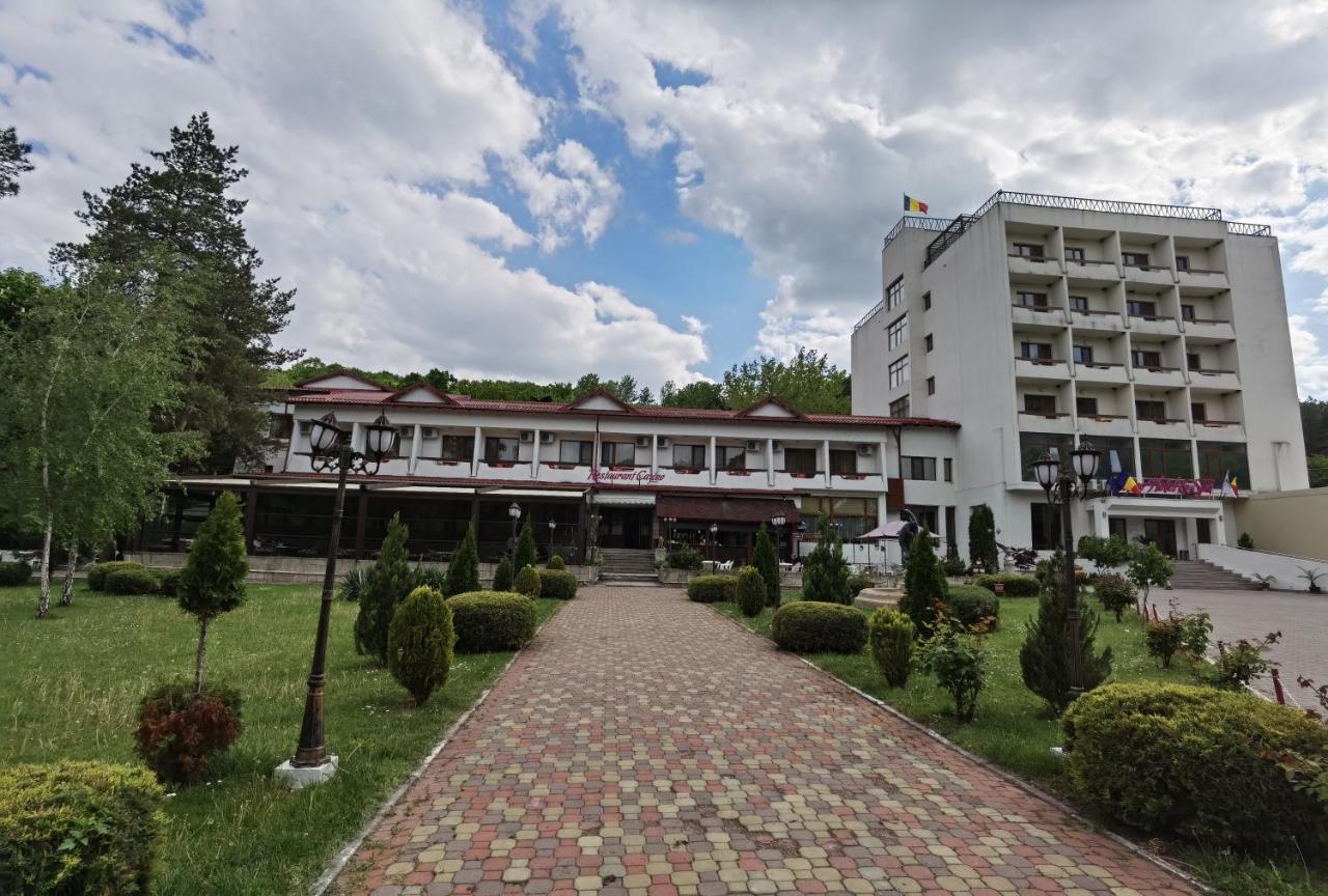 Hotel Spa Cazino Monteoru Sărata-Monteoru エクステリア 写真